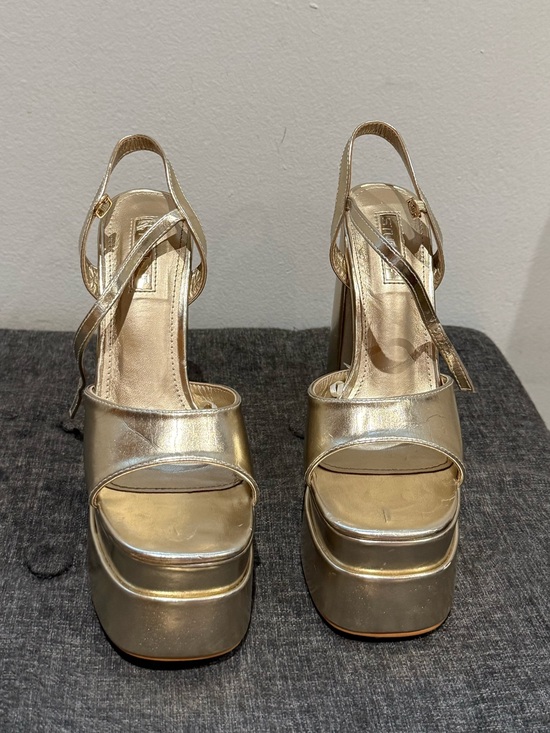 Studio F Shoes - Metallic Gold Platform Slingback Sandals